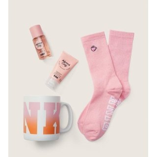 Pink Warm And Cozy Gift Set (4Pcs)