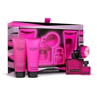 Victoria’s Secret Scandalous Dare Gift Set