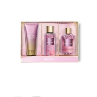 Victoria’s Secret Velvet Petals Gift Set